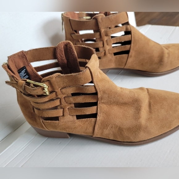 American Eagle Brown Faux Suede Cut Out Ankle Boots Back Zip Up Size 10 - Picture 8 of 8